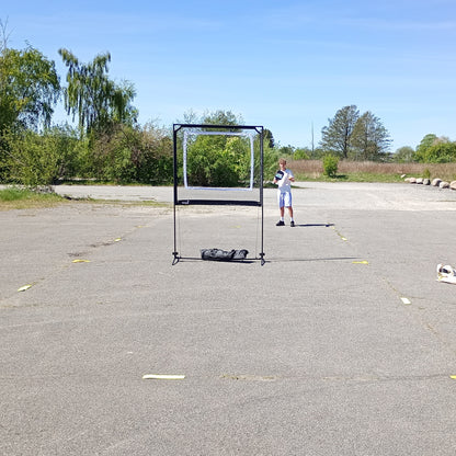 Bolde spillet gennem ONE BALLGAME-nettet